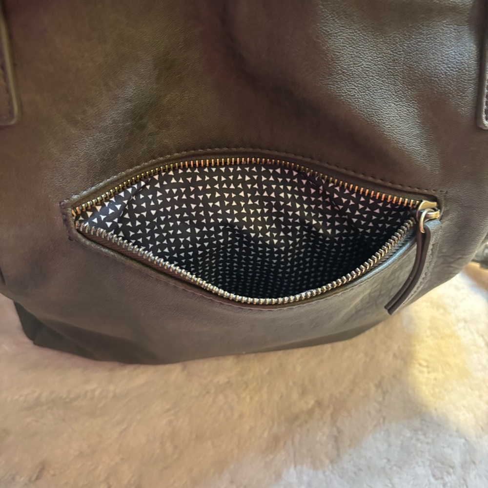 Antik Kraft Tote Bag Calliope Muted Olive Vegan Leather SOLD OUT ONLINE - Picture 10 of 16